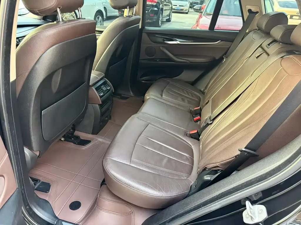 BMW X5 (Import) — миниатюра 7