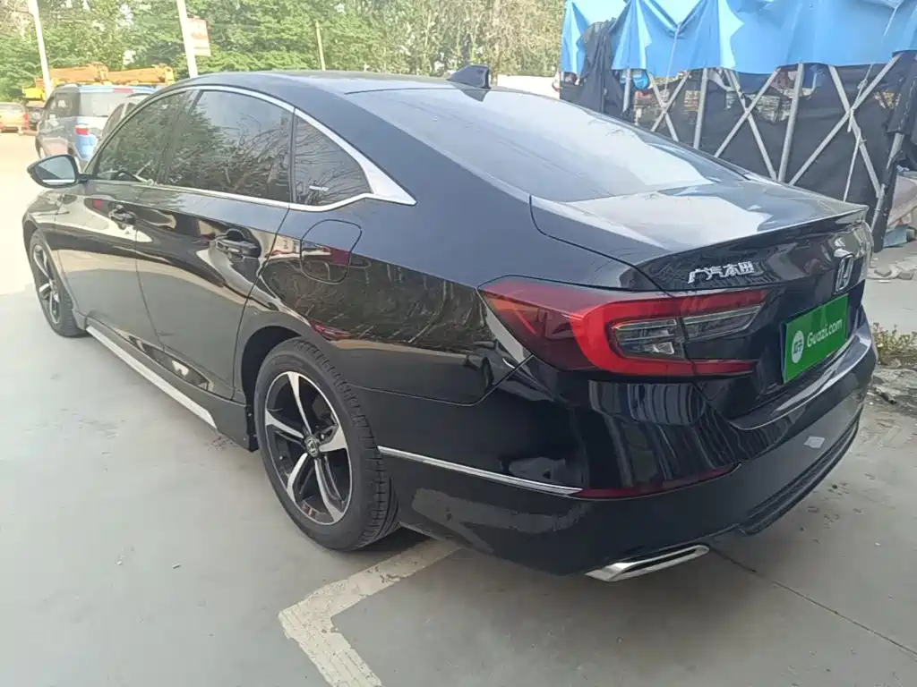 Honda Accord — миниатюра 5