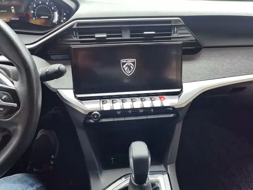 Peugeot 408 — миниатюра 13