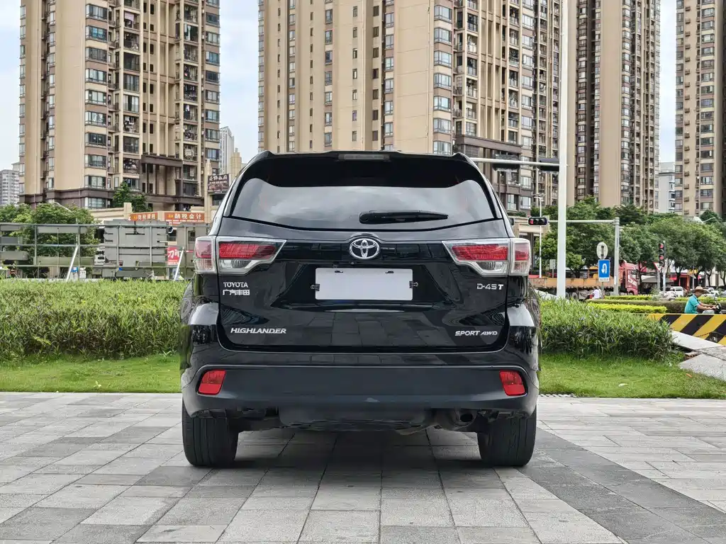 Toyota Highlander — миниатюра 5