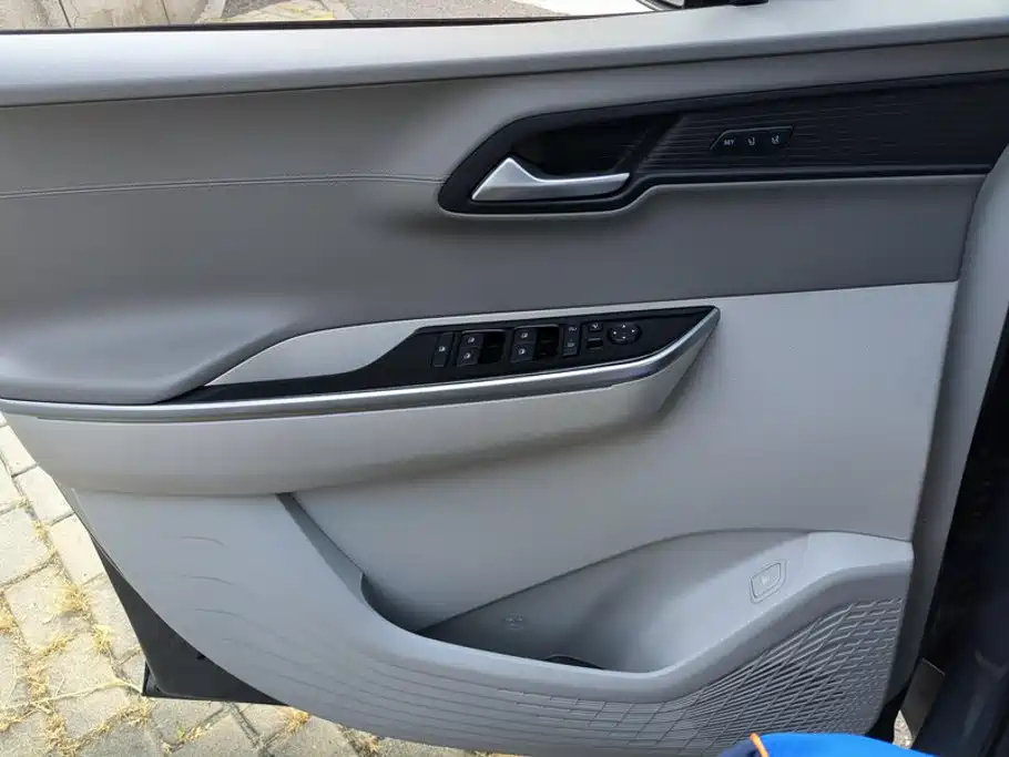 Hyundai Custo — миниатюра 7