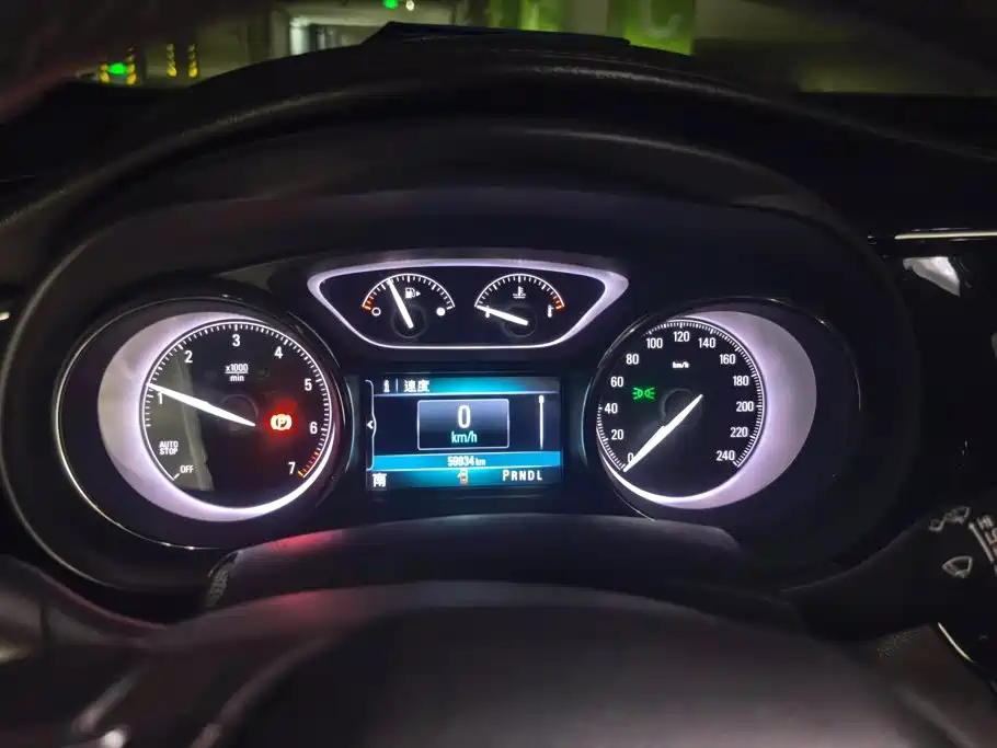Buick Envision Plus — миниатюра 14