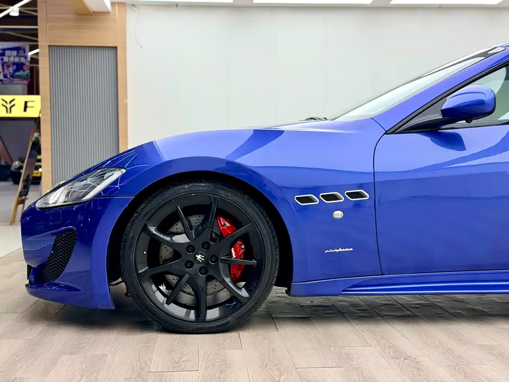 Maserati GranTurismo 2013 4.7L Sport Automatic