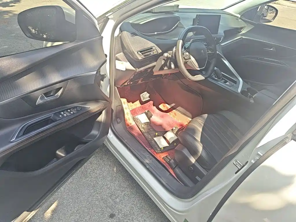 Peugeot 4008 — миниатюра 16