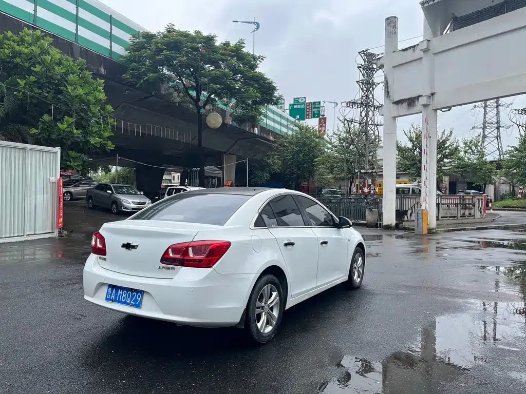 Chevrolet Cruze — миниатюра 5