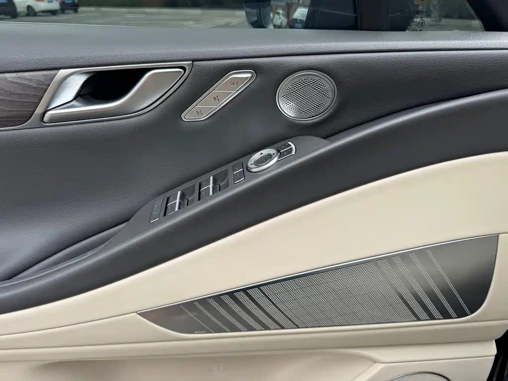 Genesis G80 — миниатюра 17