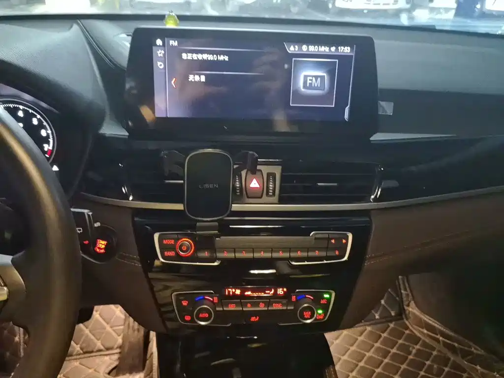 BMW X2 — миниатюра 14