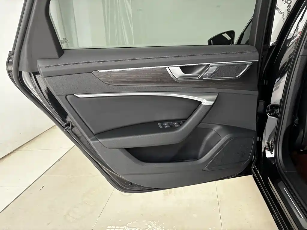 Audi A6L — миниатюра 19