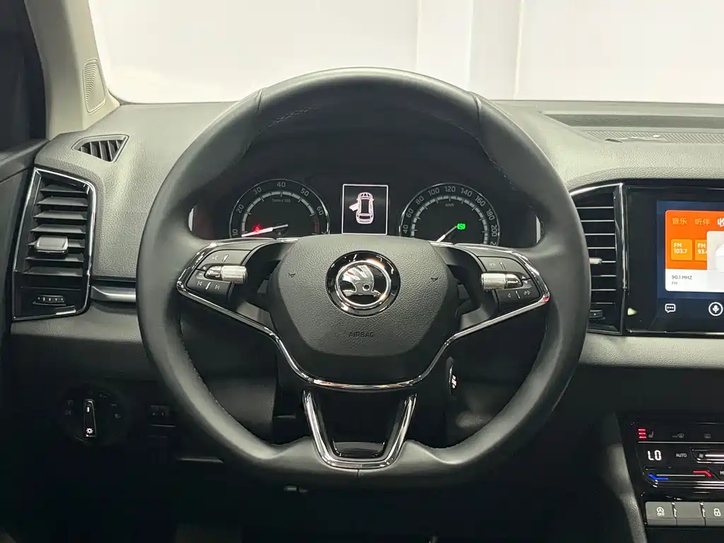 Skoda Karoq — миниатюра 7