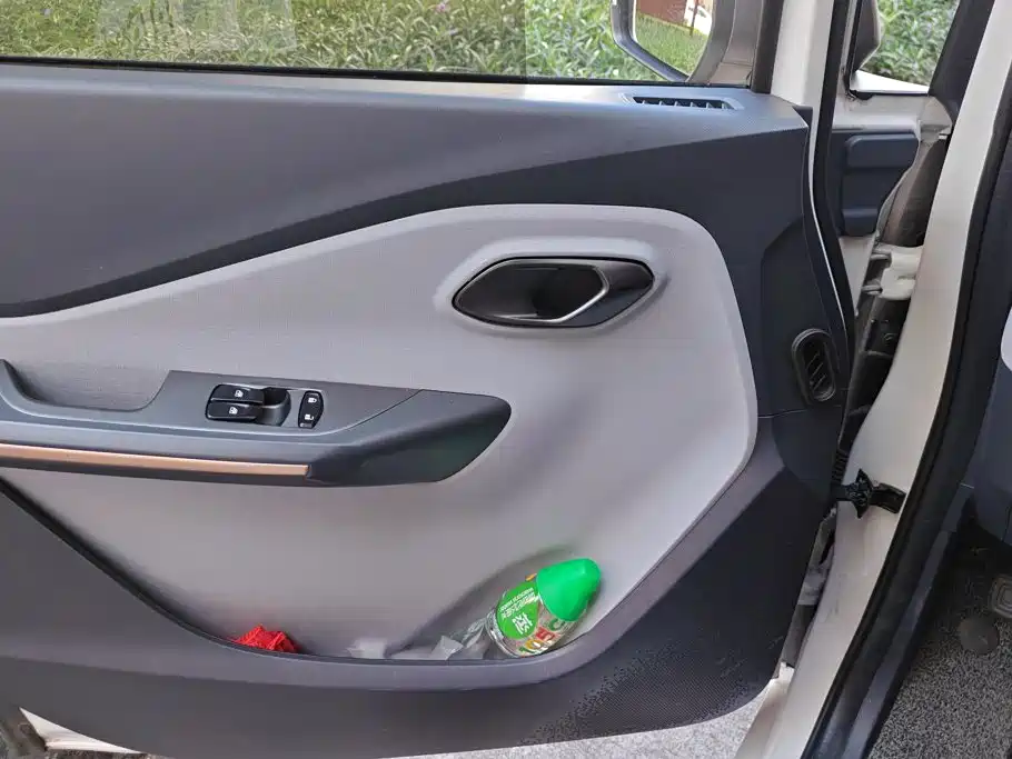 Baojun E200 — миниатюра 7