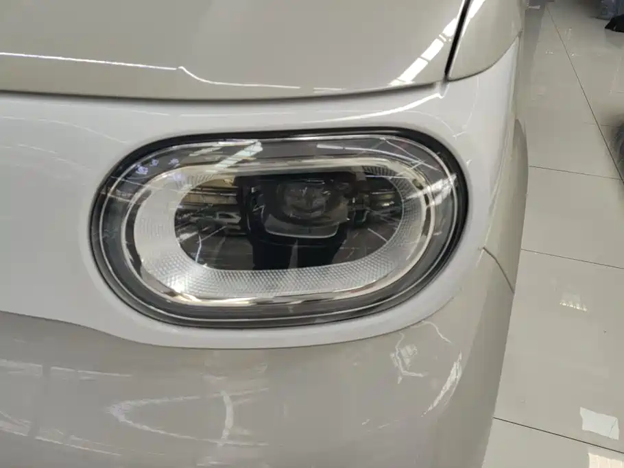 Wuling MINIEV — миниатюра 5