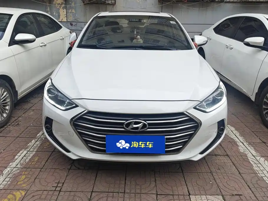 Hyundai Elantra — миниатюра 2