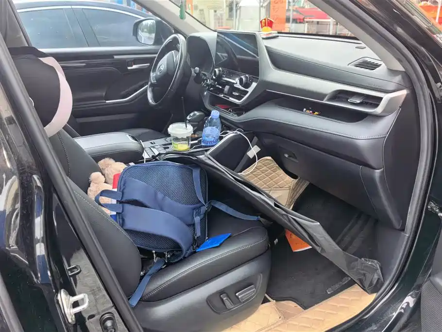 Toyota Highlander 2022 2.5L Luxury 7 мест