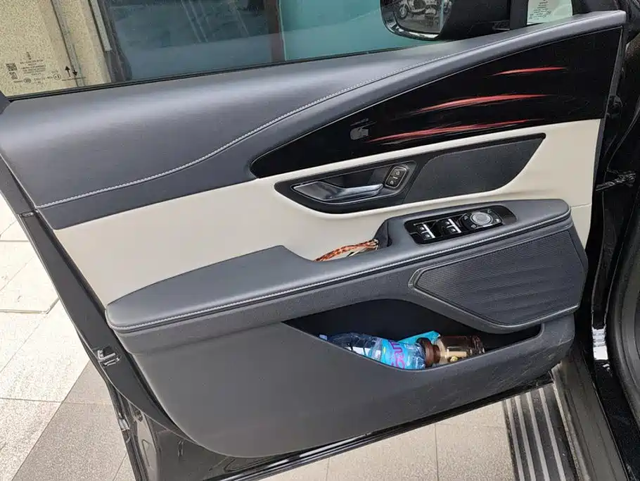 Lincoln Nautilus — миниатюра 7