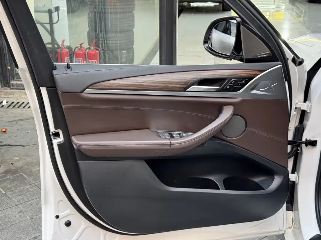 BMW X3 — миниатюра 16