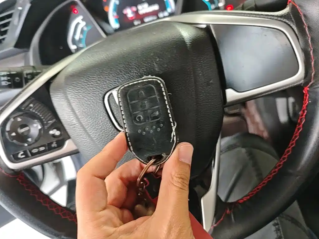Honda Civic — миниатюра 9