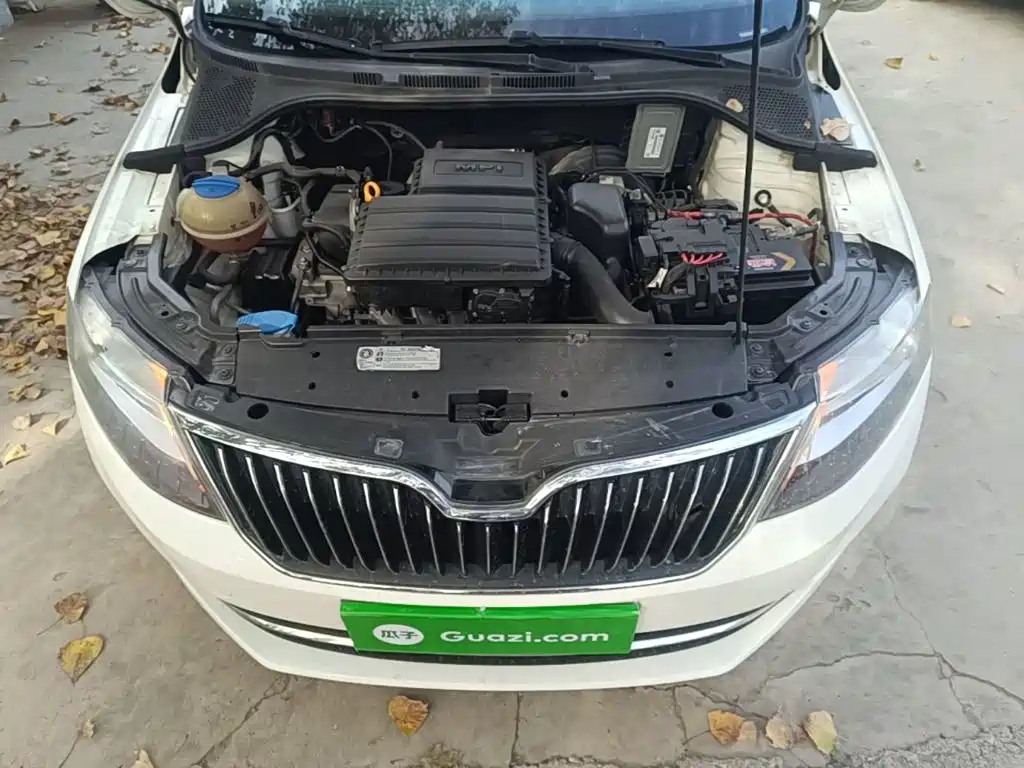 Skoda Rapid — миниатюра 20