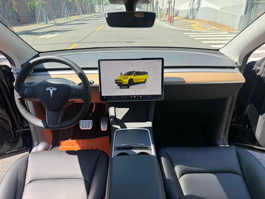 Tesla Model Y — фотографии объявления, Фото 7
