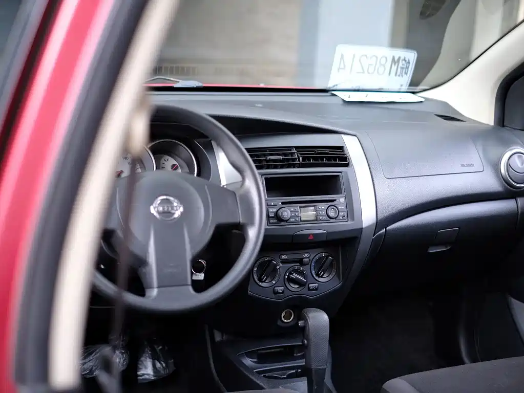Nissan Livina — миниатюра 60