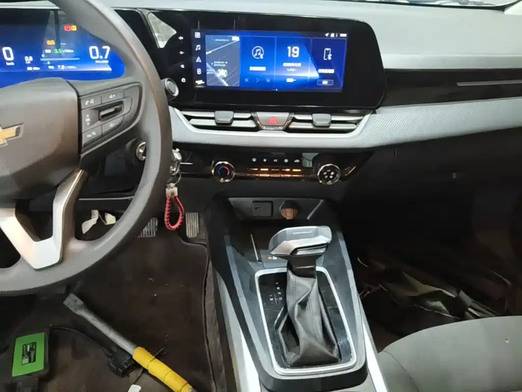 Chevrolet Monza — миниатюра 13