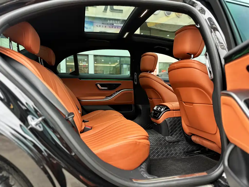 Mercedes-Benz S-Class — миниатюра 13