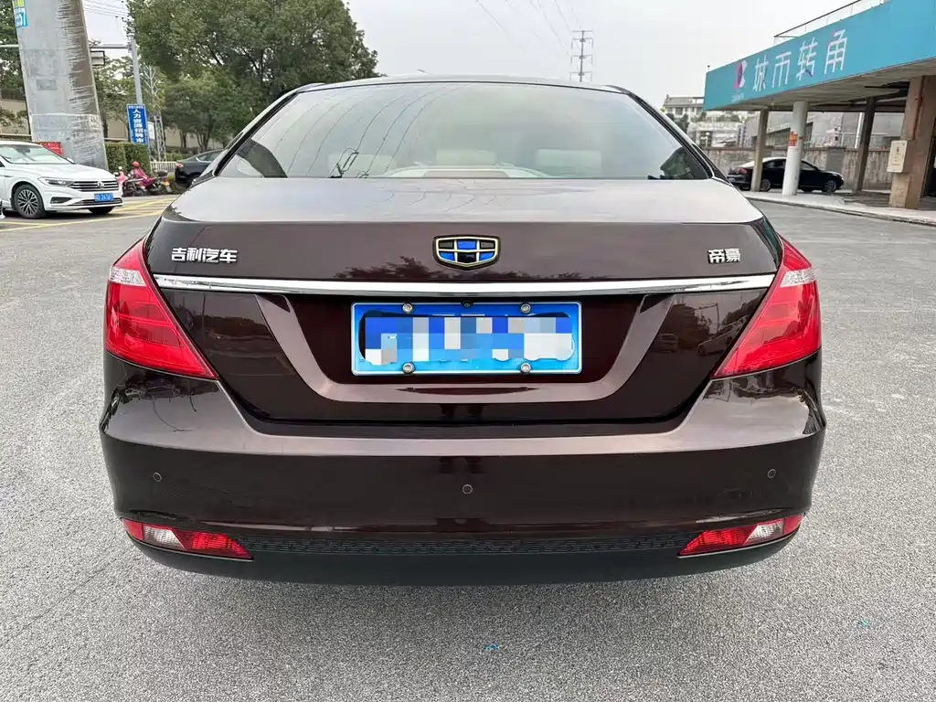 Geely Emgrand — миниатюра 6