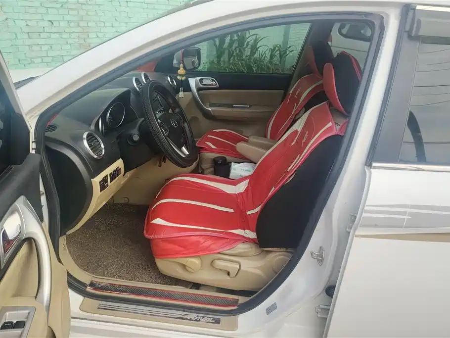 Haval H6 2012 2.4L AT Luxury