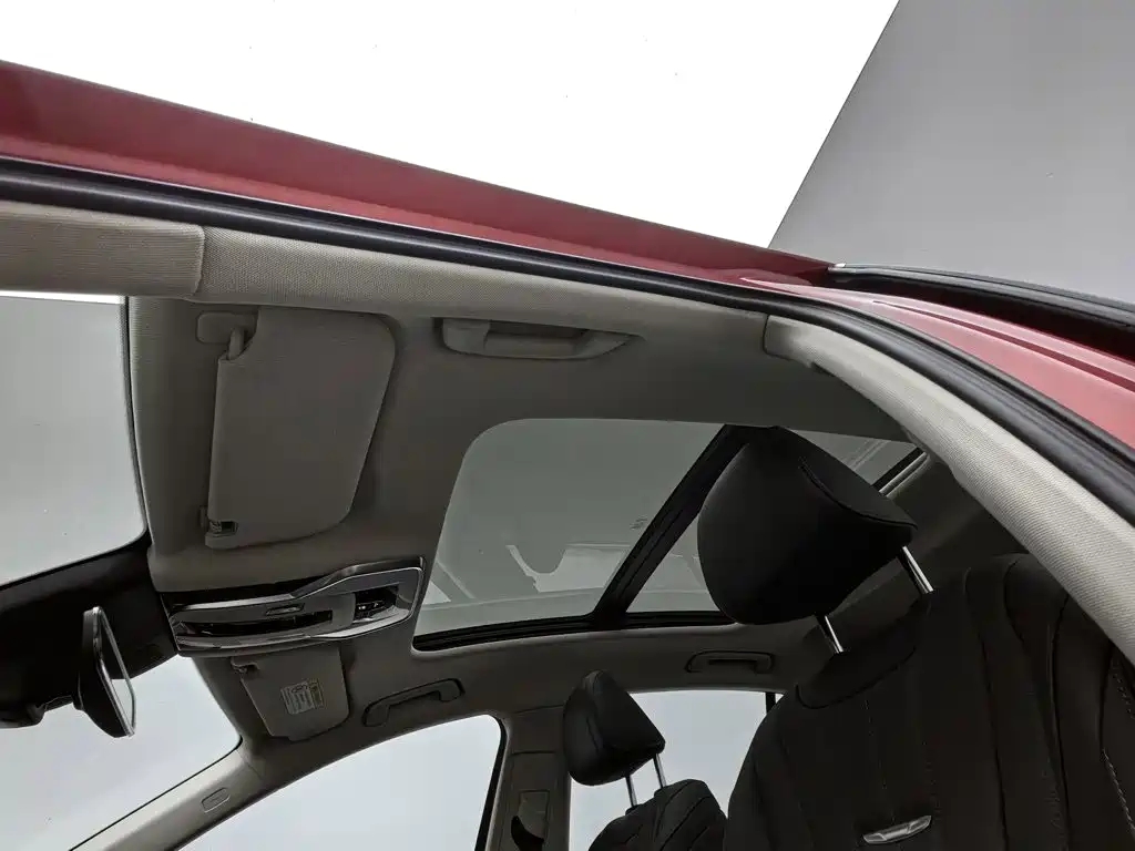 Hongqi Hongqi H5 — миниатюра 14