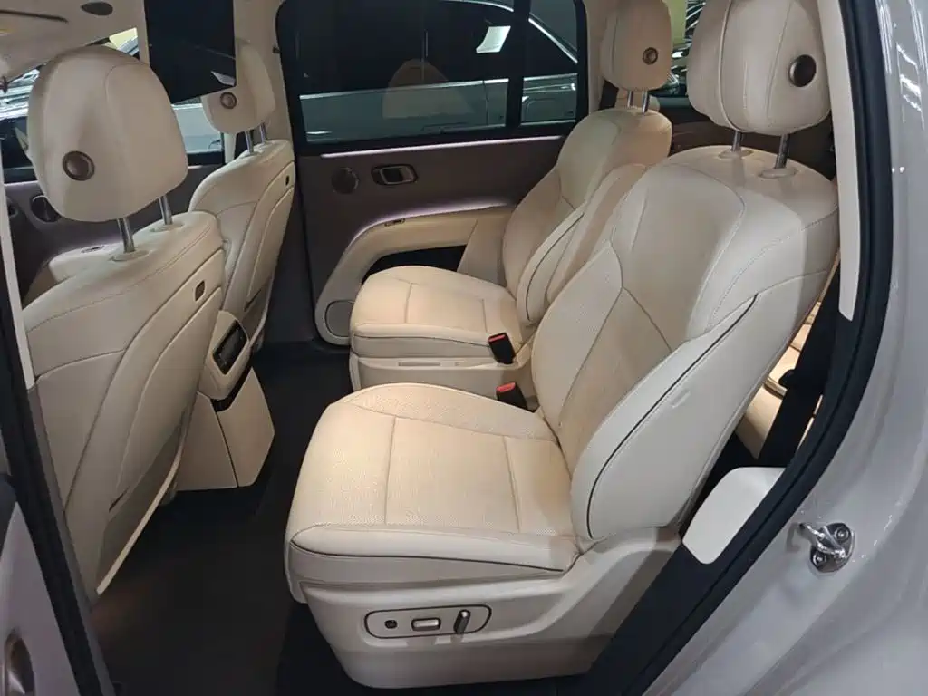 Li Auto Li i8 — миниатюра 17