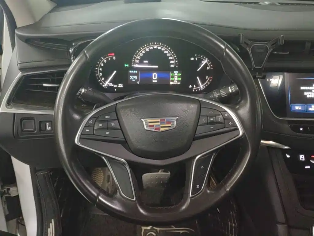 Cadillac XT5 — миниатюра 11