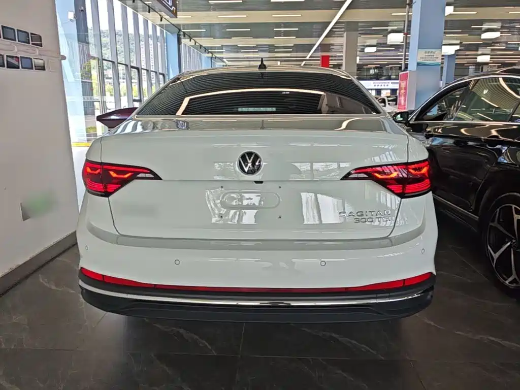 Volkswagen Sagitar — миниатюра 6