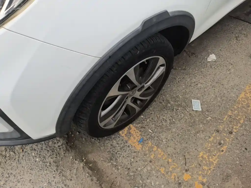 BYD Yuan — миниатюра 23