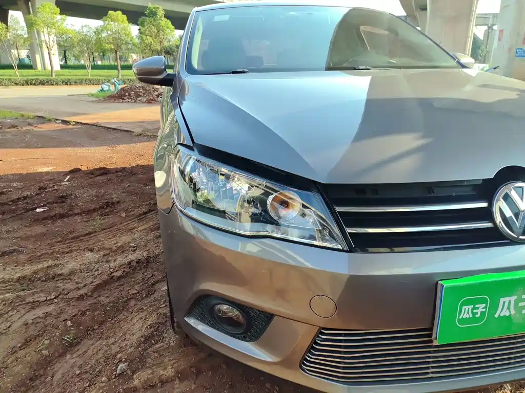 Volkswagen Jetta — миниатюра 7
