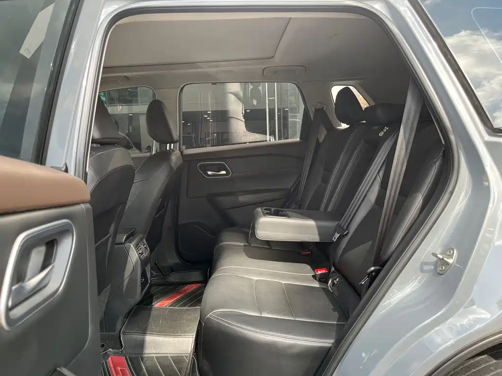 Nissan X-Trail — миниатюра 6