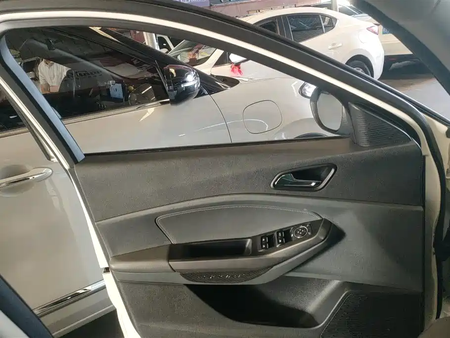 Ford Escort 2017 1.5L AT Fashion