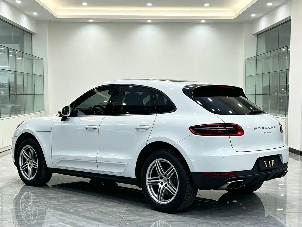 Porsche Macan — миниатюра 4