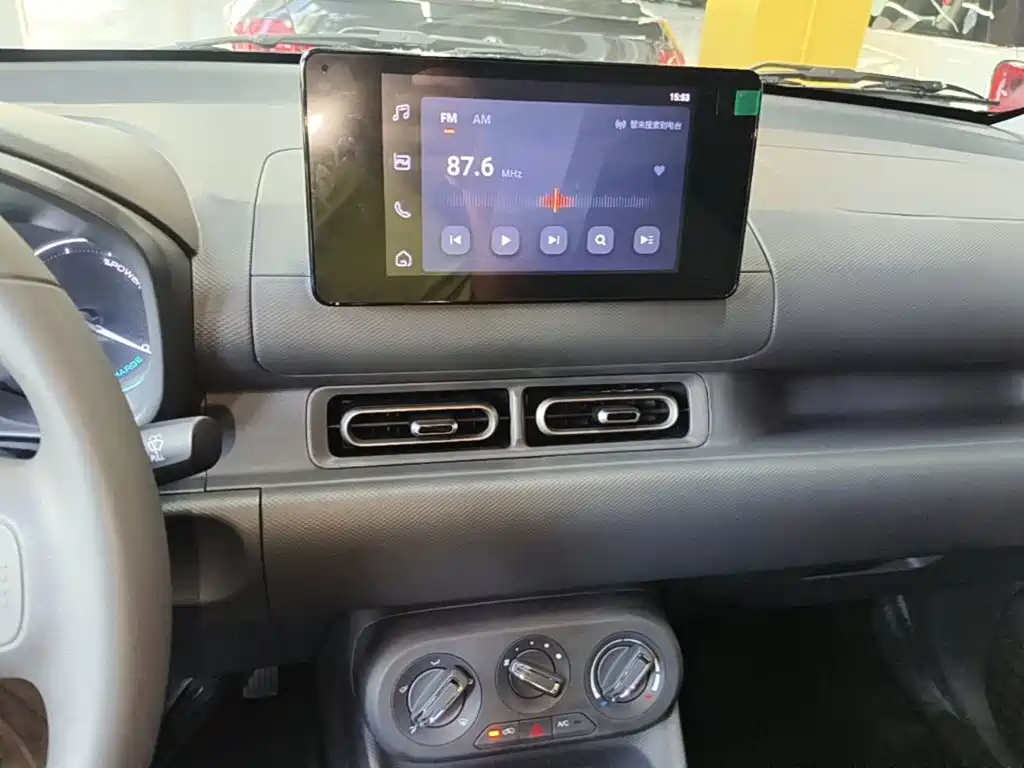 Wuling Hongguang EV — миниатюра 13