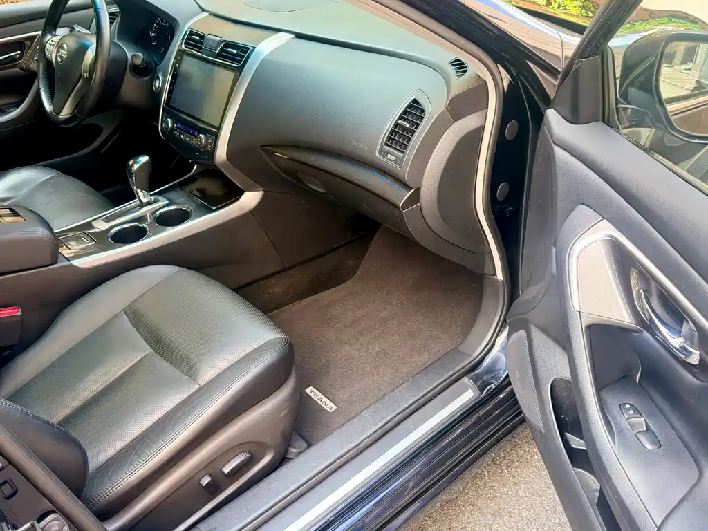 Nissan Teana — миниатюра 8