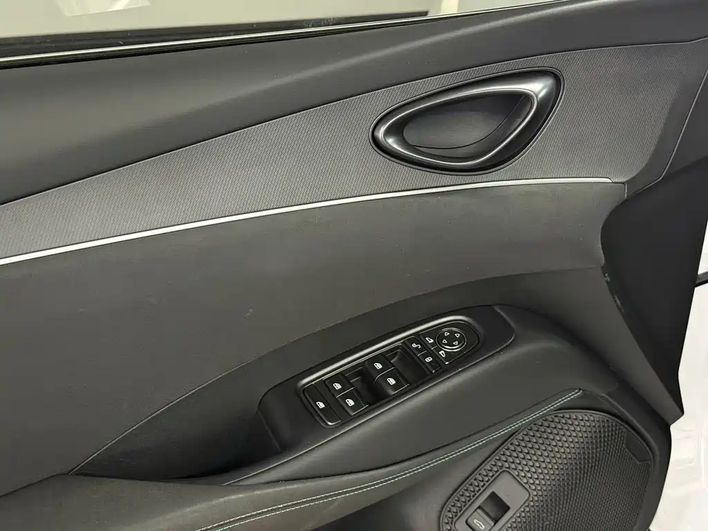 BYD Seal 06 — миниатюра 12