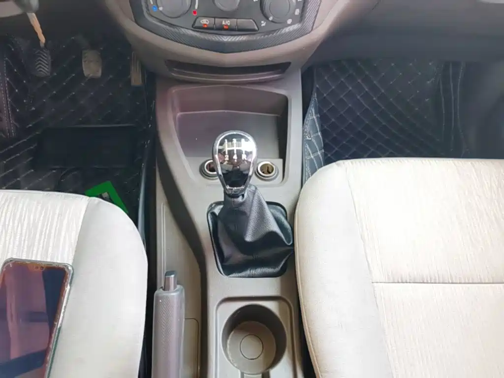 Wuling Hongguang — миниатюра 14