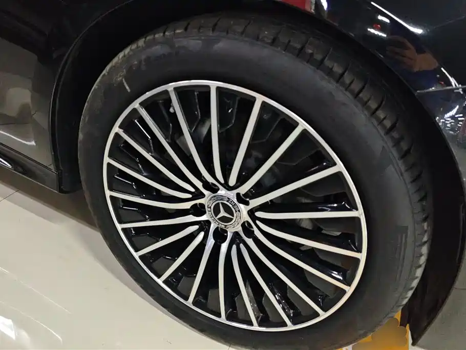 Mercedes-Benz E-Class E 2024 E 300 L Fashion