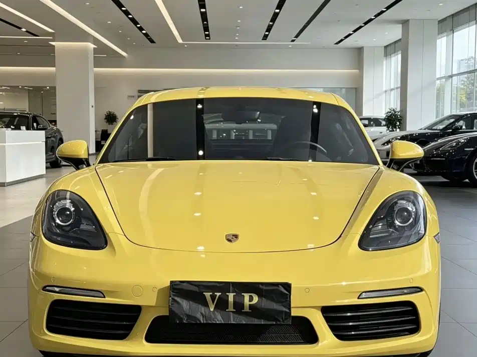 Porsche 718 2018 Cayman 2.0T