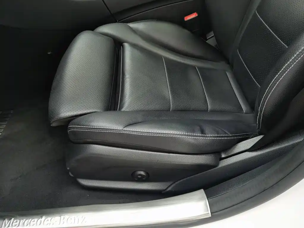 Mercedes-Benz C-Class — миниатюра 20