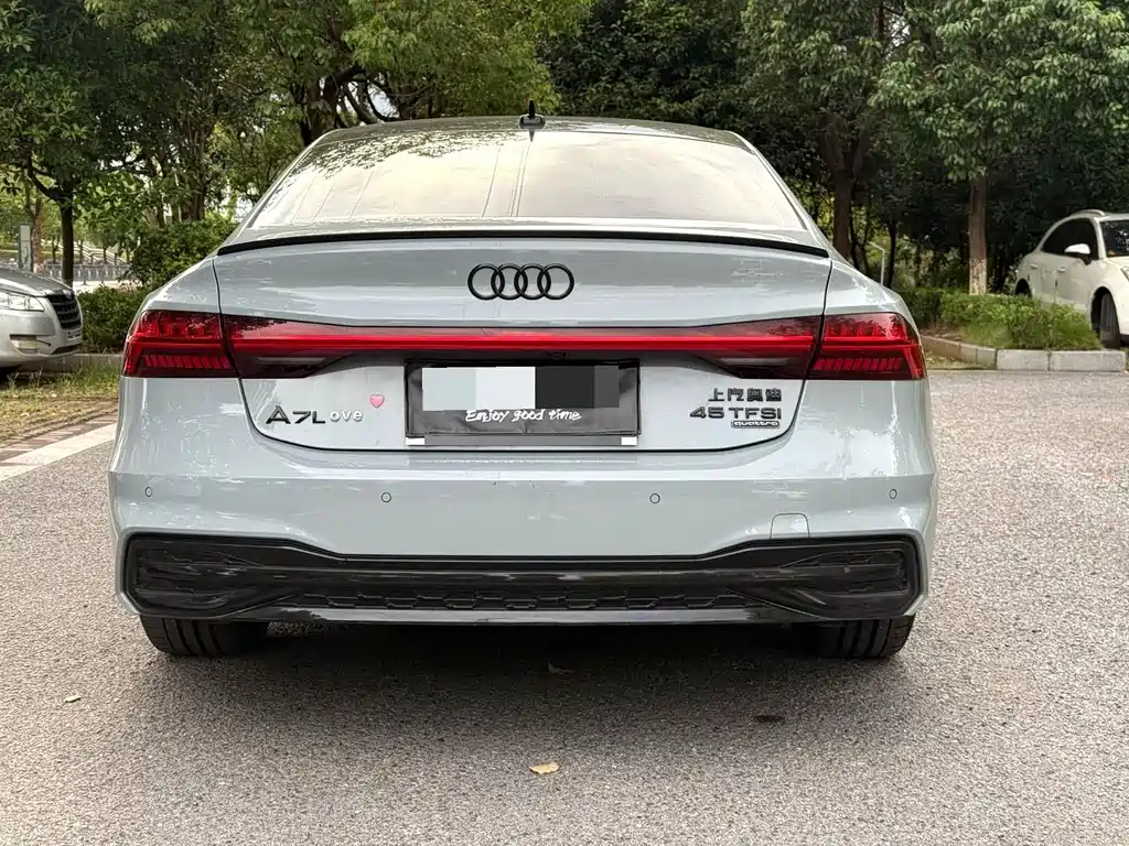 Audi A7L — миниатюра 7