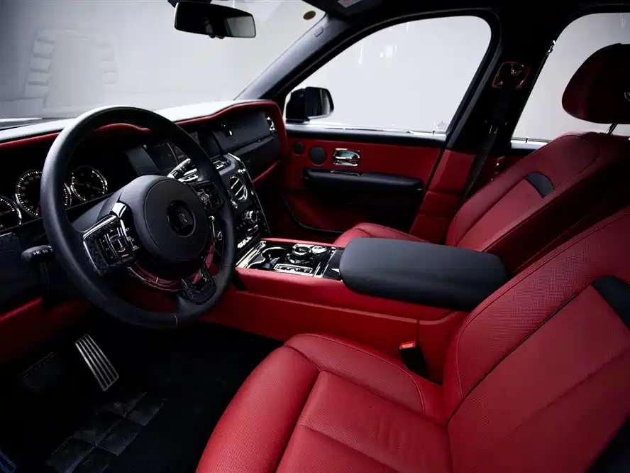 ROLLS-ROYCE CULLINAN