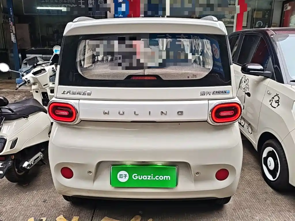Wuling MINIEV — миниатюра 6