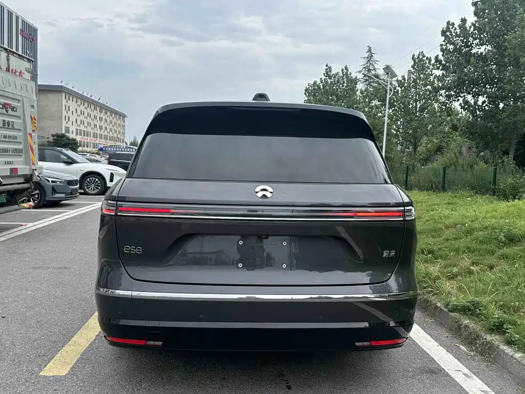 NIO ES8 2026 мест Executive Luxury