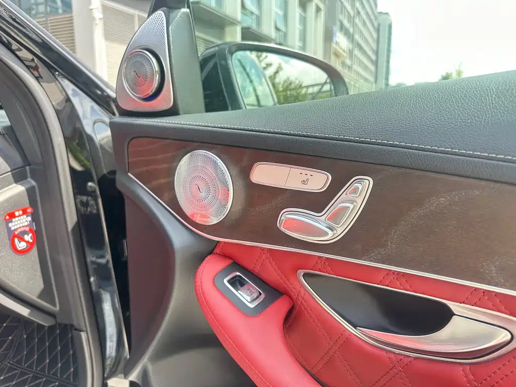Mercedes-Benz GLC — миниатюра 13