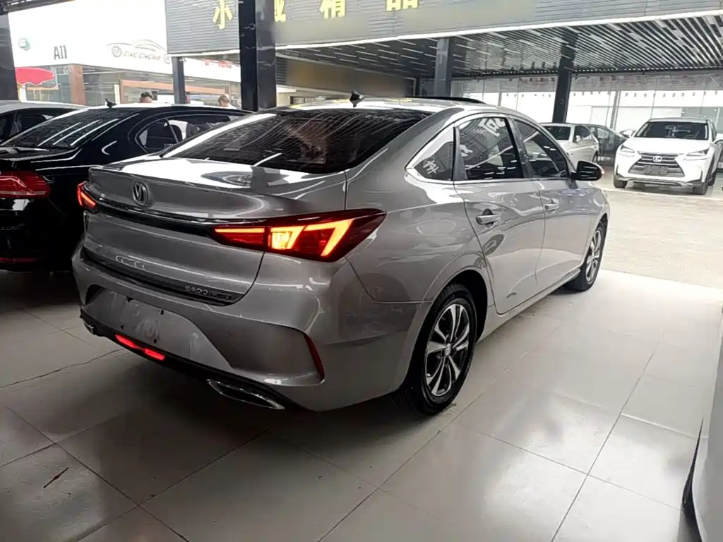 Changan Eado — миниатюра 7