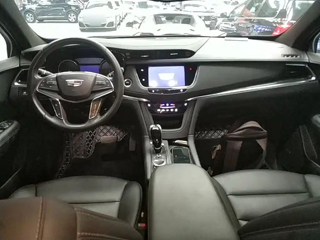 Cadillac XT5 — миниатюра 10